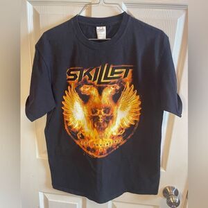Skillet T-shirt sz M